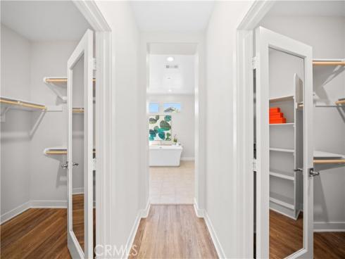 386  Chorus  , Irvine, CA