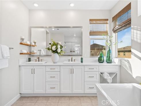 386  Chorus  , Irvine, CA