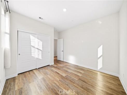 386  Chorus  , Irvine, CA