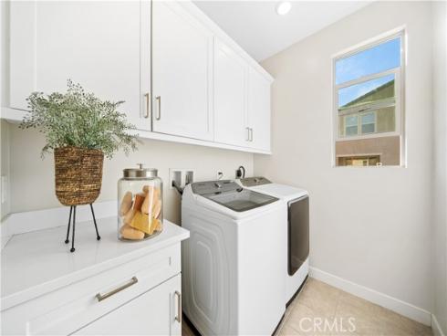 386  Chorus  , Irvine, CA