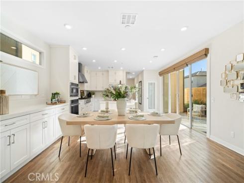 386  Chorus  , Irvine, CA