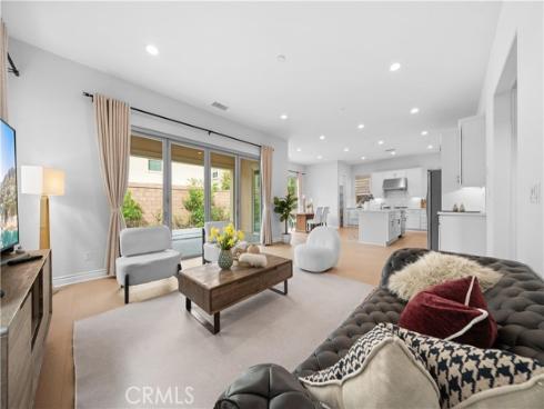 125  Lovelace  , Irvine, CA