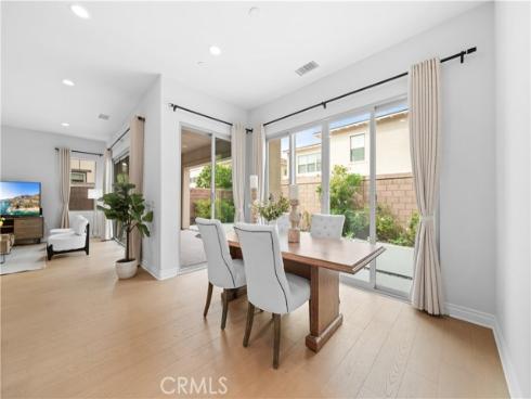 125  Lovelace  , Irvine, CA