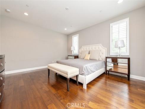 120  Tomato Springs  , Irvine, CA