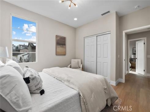 302  Tall Oak  , Irvine, CA