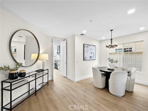 17  Rhode Island  , Irvine, CA