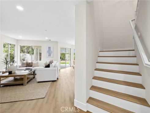 17  Rhode Island  , Irvine, CA