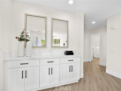 17  Rhode Island  , Irvine, CA