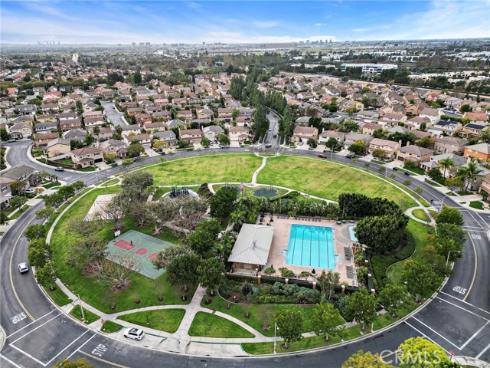 17  Rhode Island  , Irvine, CA