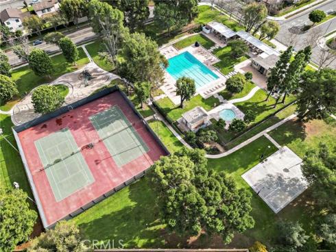 17  Rhode Island  , Irvine, CA