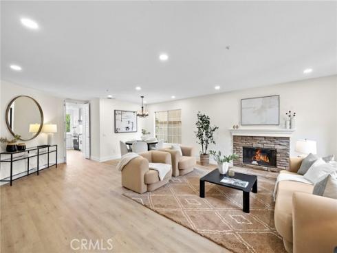 17  Rhode Island  , Irvine, CA