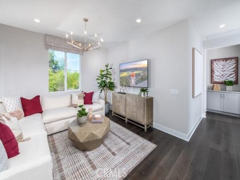 95  Interval  , Irvine, CA