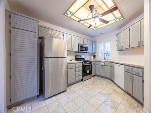 72  Vassar Aisle  , Irvine, CA