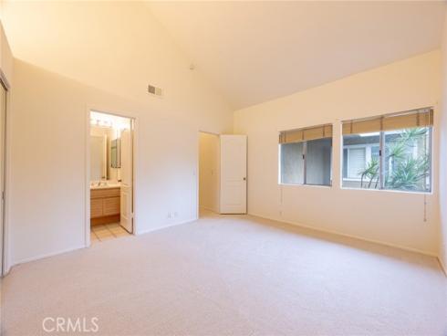 72  Vassar Aisle  , Irvine, CA