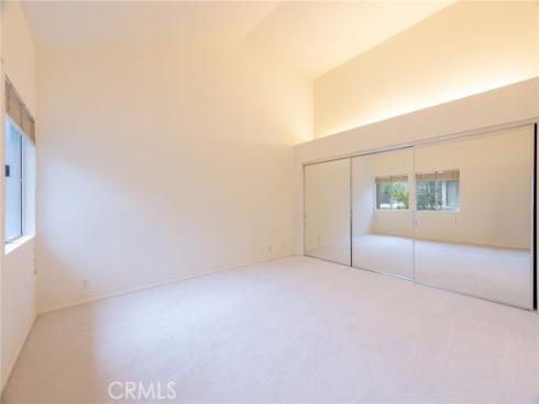 72  Vassar Aisle  , Irvine, CA