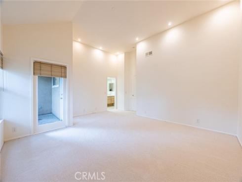 72  Vassar Aisle  , Irvine, CA