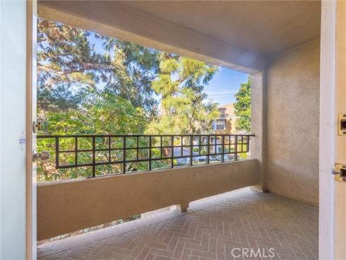 72  Vassar Aisle  , Irvine, CA