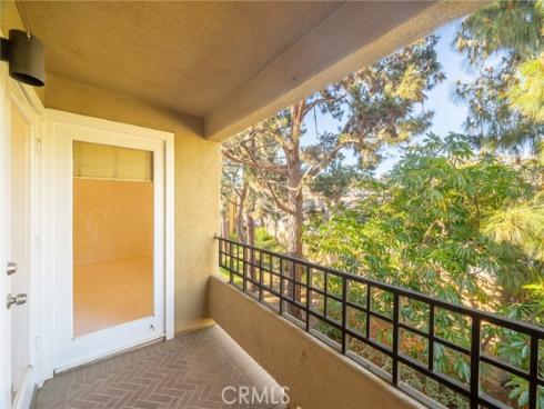 72  Vassar Aisle  , Irvine, CA