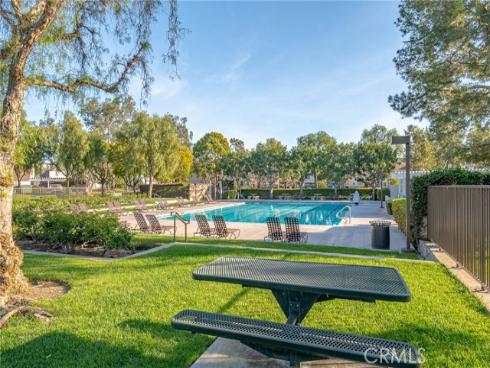 72  Vassar Aisle  , Irvine, CA