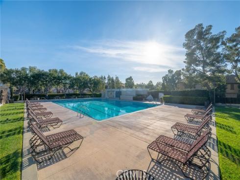 72  Vassar Aisle  , Irvine, CA
