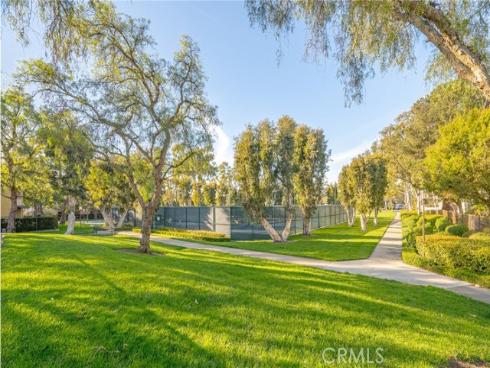 72  Vassar Aisle  , Irvine, CA