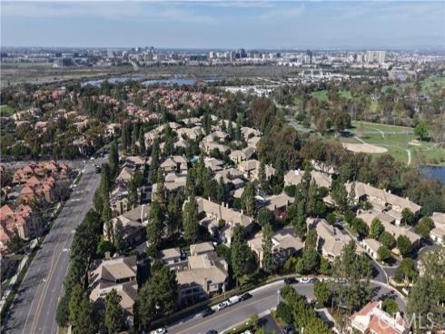 72  Vassar Aisle  , Irvine, CA