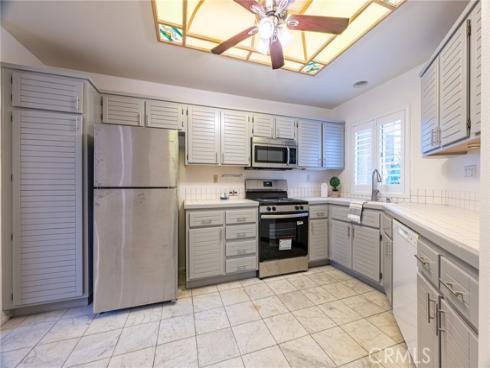 72  Vassar Aisle  , Irvine, CA