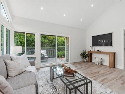 1  Rainbow Falls  , Irvine, CA