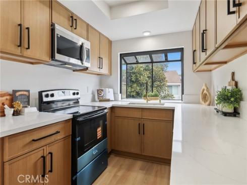 424  Deerfield  172  Avenue, Irvine, CA