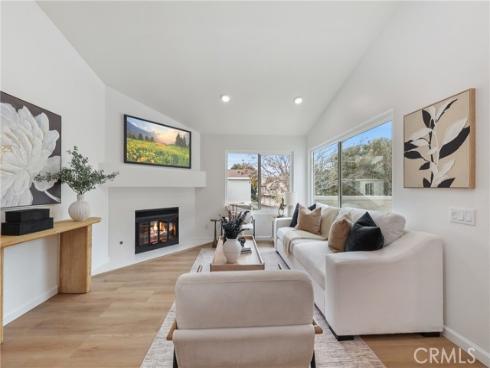 424  Deerfield  172  Avenue, Irvine, CA