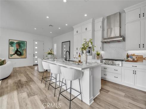 446  Chorus  , Irvine, CA