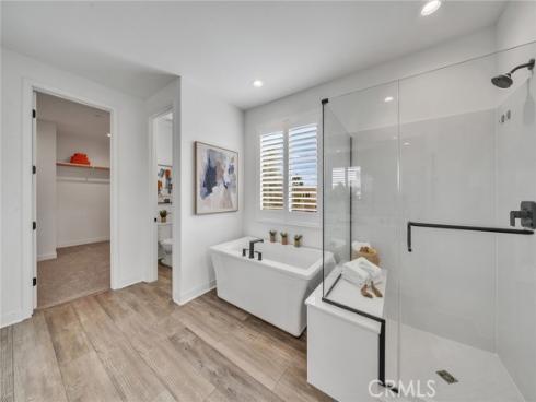 446  Chorus  , Irvine, CA