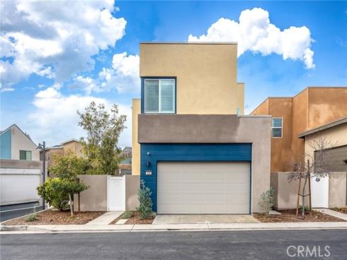 446  Chorus  , Irvine, CA