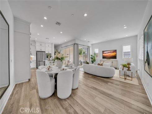 446  Chorus  , Irvine, CA