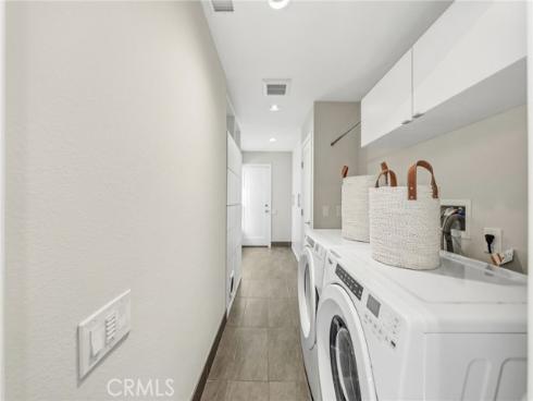 3  Candlebush  , Irvine, CA