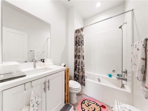 116  Tenor  , Irvine, CA