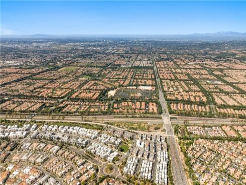 116  Tenor  , Irvine, CA