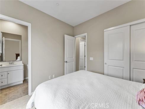 168  Outwest  , Irvine, CA