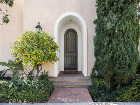 70  Twin Gables  , Irvine, CA