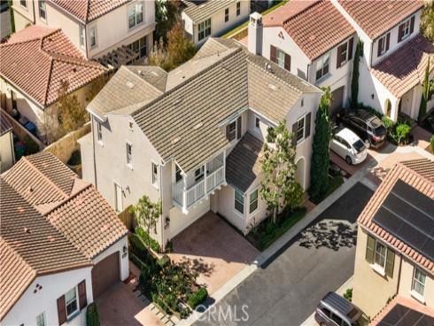70  Twin Gables  , Irvine, CA