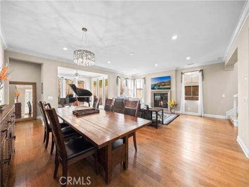 70  Twin Gables  , Irvine, CA