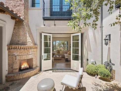 24  Jewel Flower  , Irvine, CA