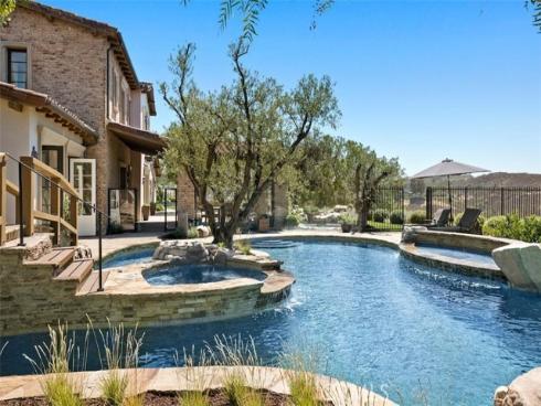 24  Jewel Flower  , Irvine, CA