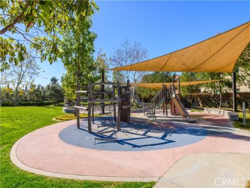 211  Canvas  , Irvine, CA