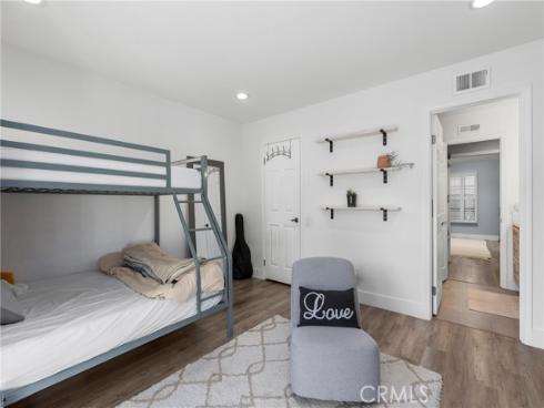 7  Onyx  , Irvine, CA