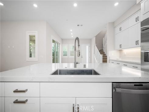 229  Chorus  , Irvine, CA