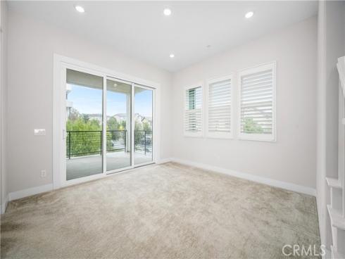 229  Chorus  , Irvine, CA