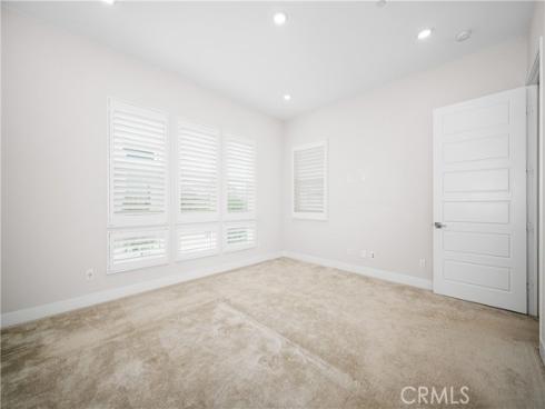 229  Chorus  , Irvine, CA