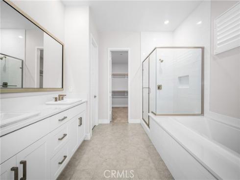 229  Chorus  , Irvine, CA