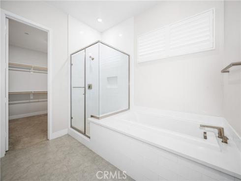 229  Chorus  , Irvine, CA